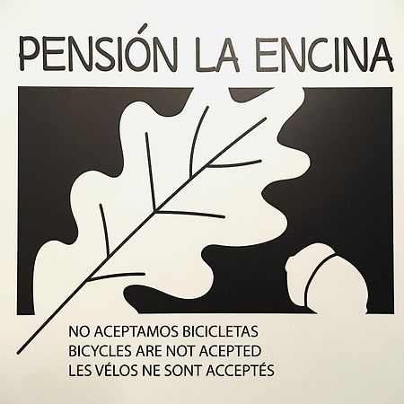 Pension La Encina Santo Domingo De La Calzada Exterior foto